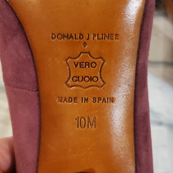 Donald J Pliner | Treva Cranberry suede heel in size 10 - Picture 7 of 9